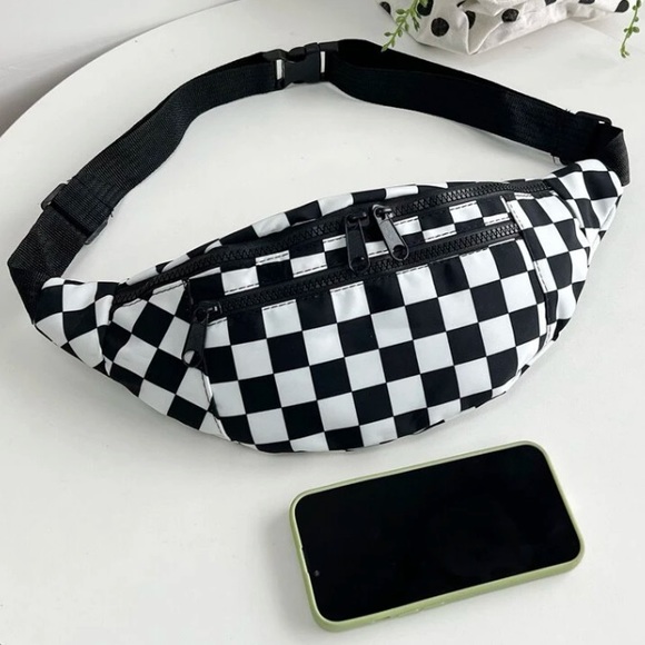 💙 Checkered Pattern Front Pockets Release Buckle Adjustable Strap Fanny Pack - Picture 2 of 7